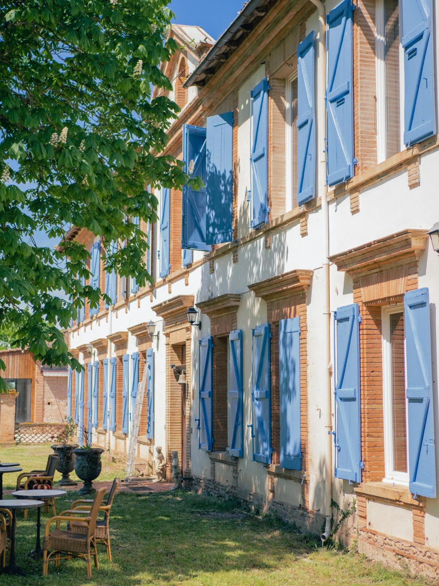 Le Manoir De Lisle Hotel Exterior foto